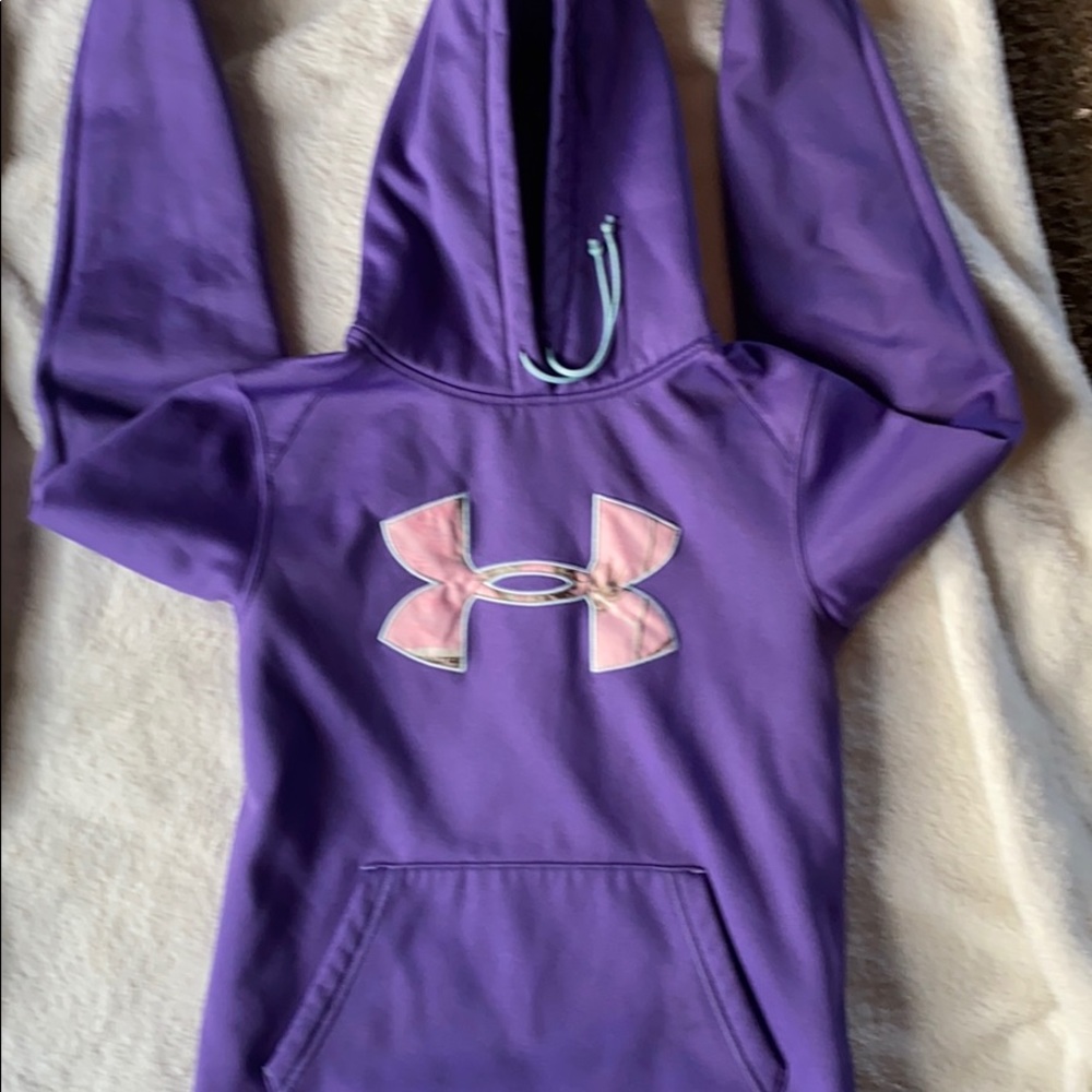 Small hoodie never worn just tried
